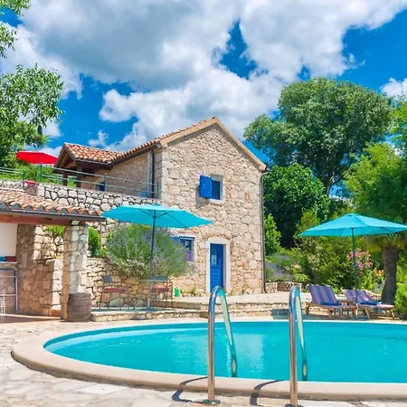 In Mit Garten Und Terrasse Holiday home *